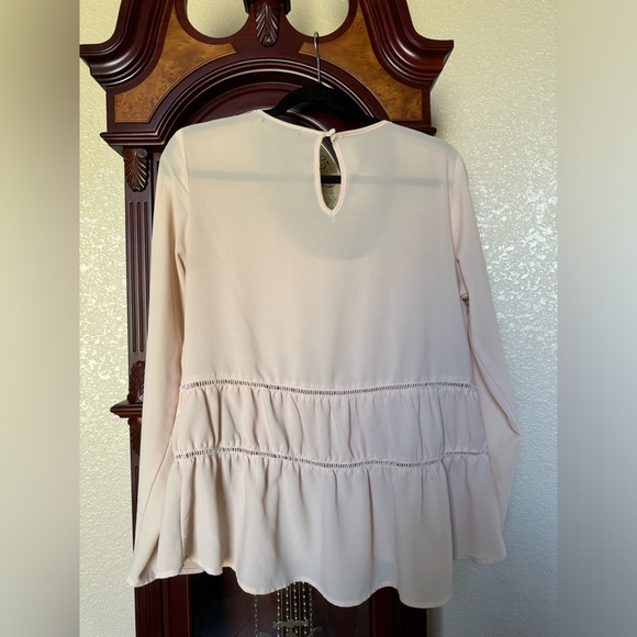 Medium wide blouse - Picture 3 of 3